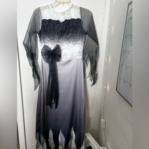 Black and Gray Gothic Corpse Bride Halloween costume with Sheer Sleeves. G XL